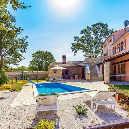 Boduleri For 9 People In Istria With Private Pool & Children Playground Divšići