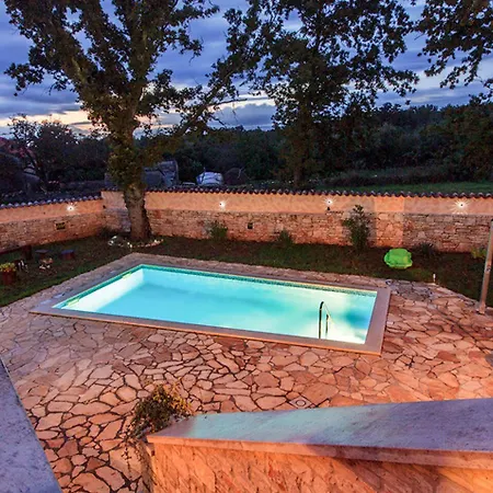 Boduleri For 9 People In Istria With Private Pool & Children Playground * Divsici