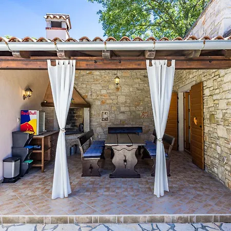 Boduleri For 9 People In Istria With Private Pool & Children Playground * Divsici
