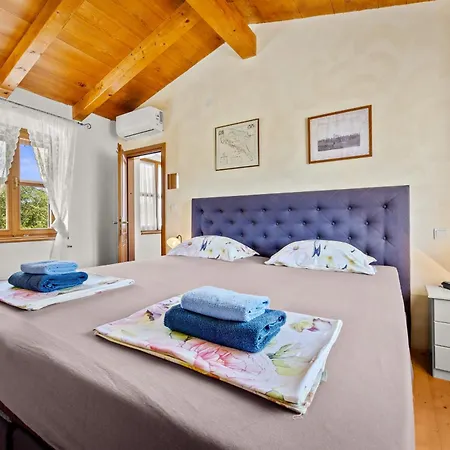 Boduleri For 9 People In Istria With Private Pool & Children Playground * Divšići