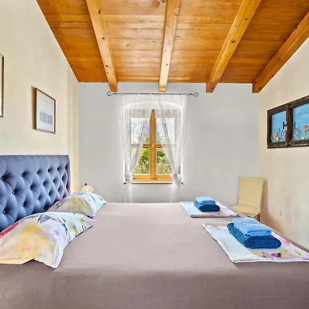 Boduleri For 9 People In Istria With Private Pool & Children Playground Vila